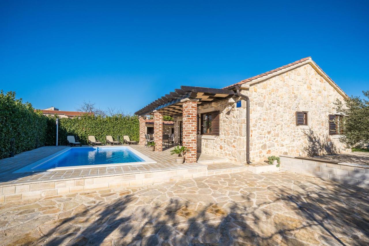 Holiday Home Sandra Sukošan Zewnętrze zdjęcie